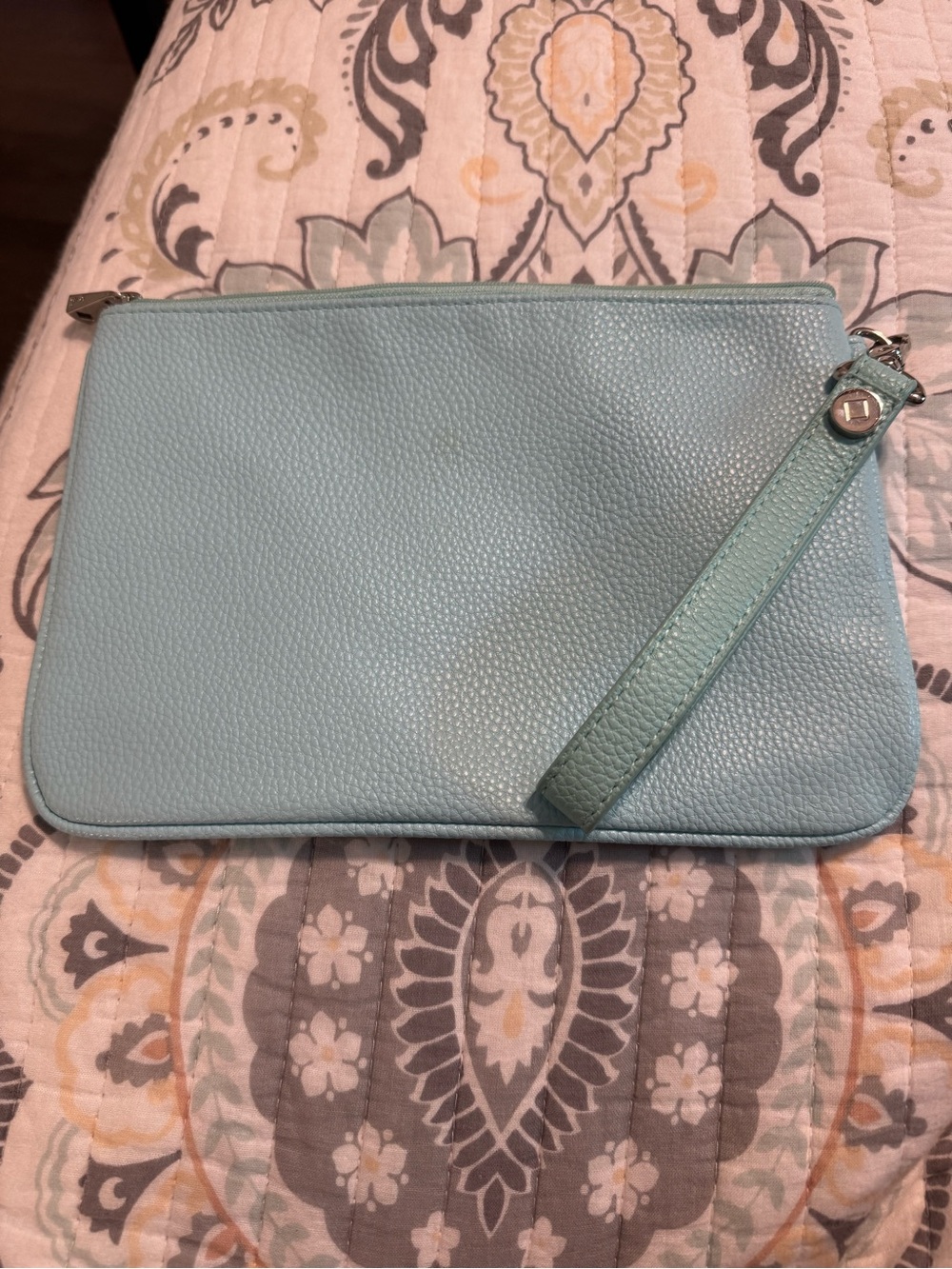 Thirty One Jewel Light Blue Pebbled Leather Wristlet Clutch